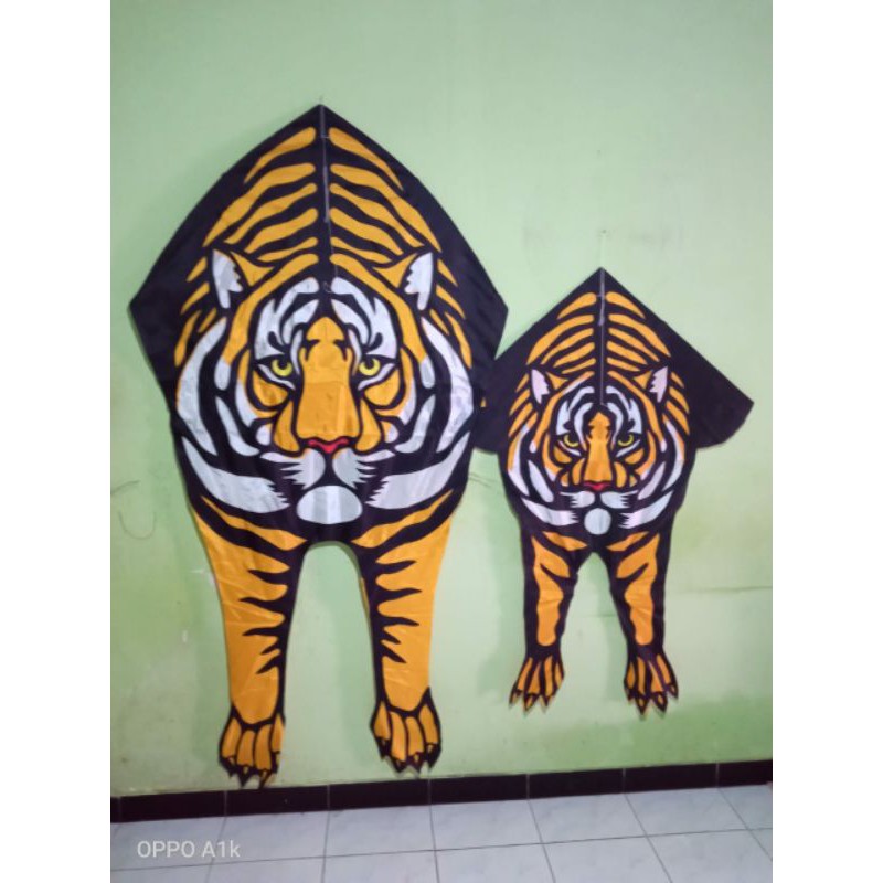 Layang Layang Gambar Macan Harimau/ Layangan Hias/ Layangan Kain Lipat