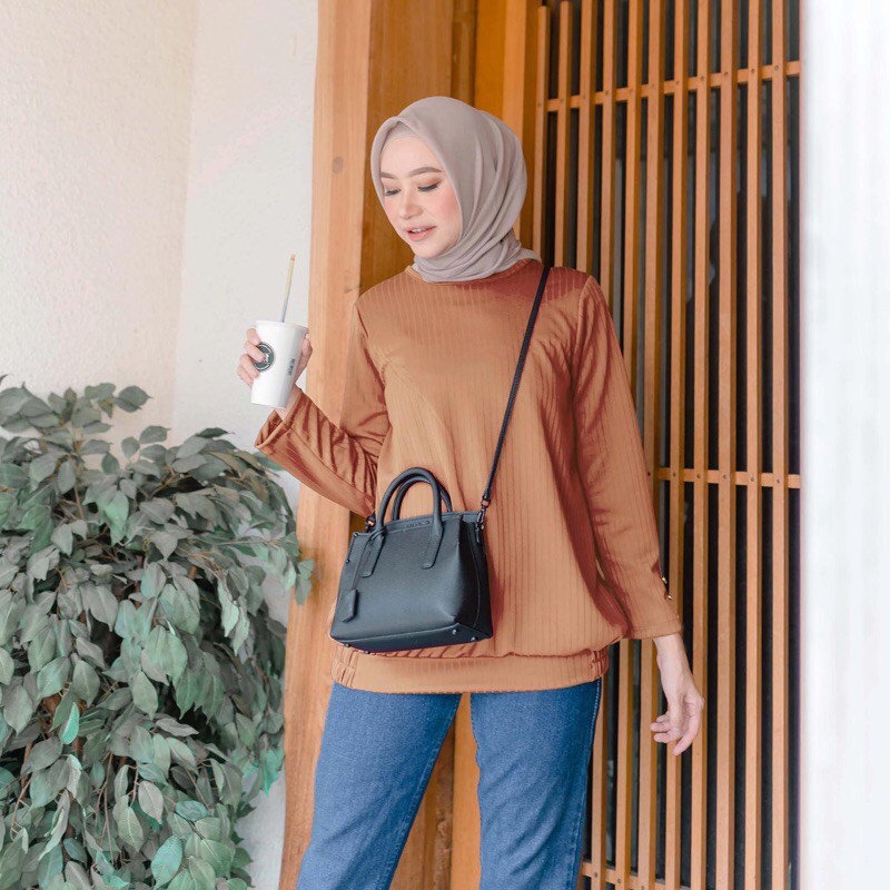 ESLA SWEATER VANILLA HIJAB | PAKAIAN MUSLIM | ATASAN WANITA
