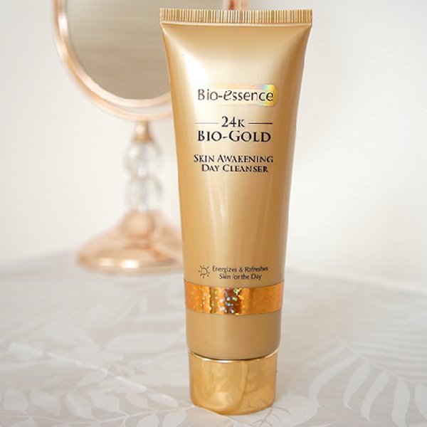 bio essence gold facial wash