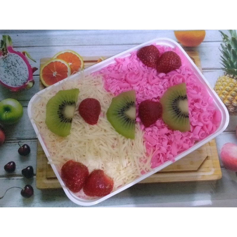 

salad buah saus vla strawberry 500 ml