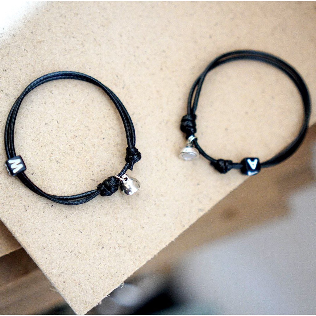 cod GELANG COUPLE INISIAL MAGNET / GELANG INISIAL HURUF  DADU MAGNET / GELANG MAGNET INITIAL