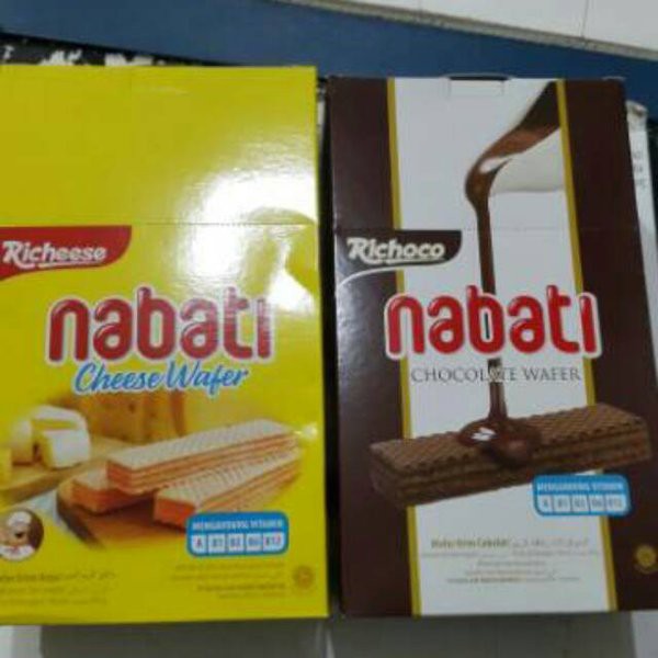 

RICHEESE / RICHOCO NABATI CHEESE / CHOCOLATE WAFER box isi 20