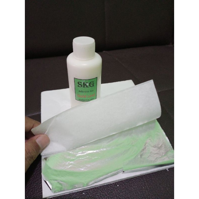 

Silver Leaf 14cm x 14cm 100lembar + lem 100gr 1 Paket