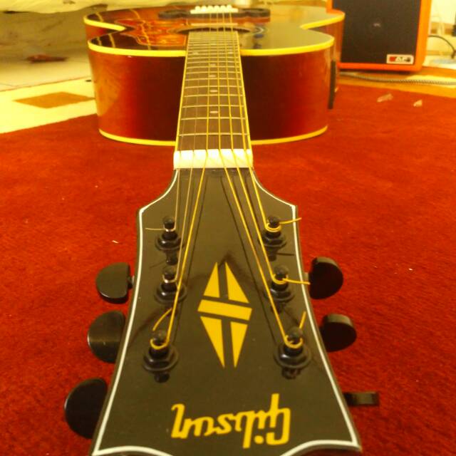 Gitar Akustik Elektrik Gibson j200 custom