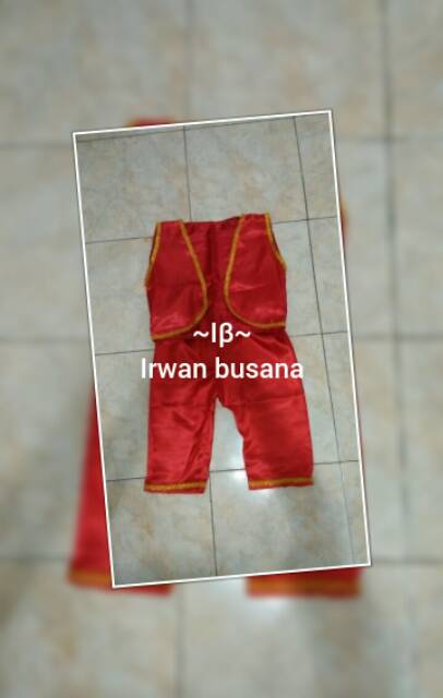 Pakaian kuda lumping atau baju jaranan