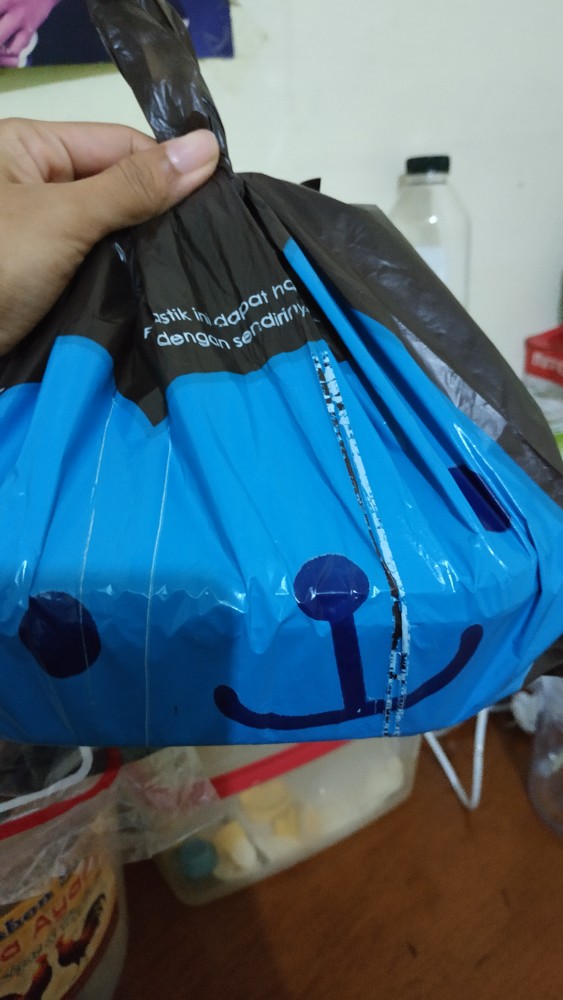 Souvenir Tempat Makan Sekat Sendok Clio Yokohama Ulang Tahun