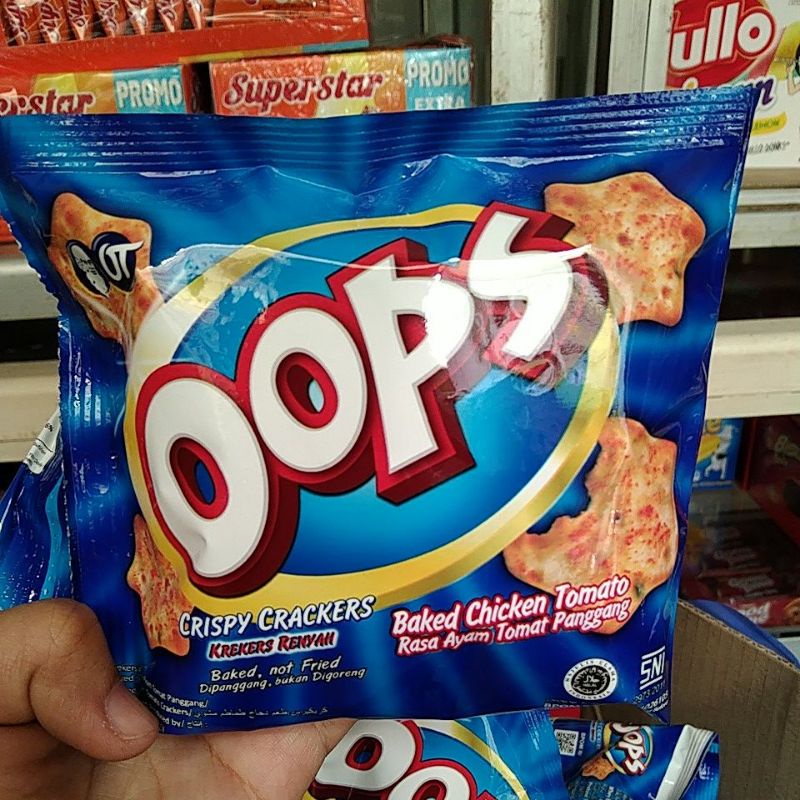Oops Biskuit renceng 14 gr Isi 10 pcs