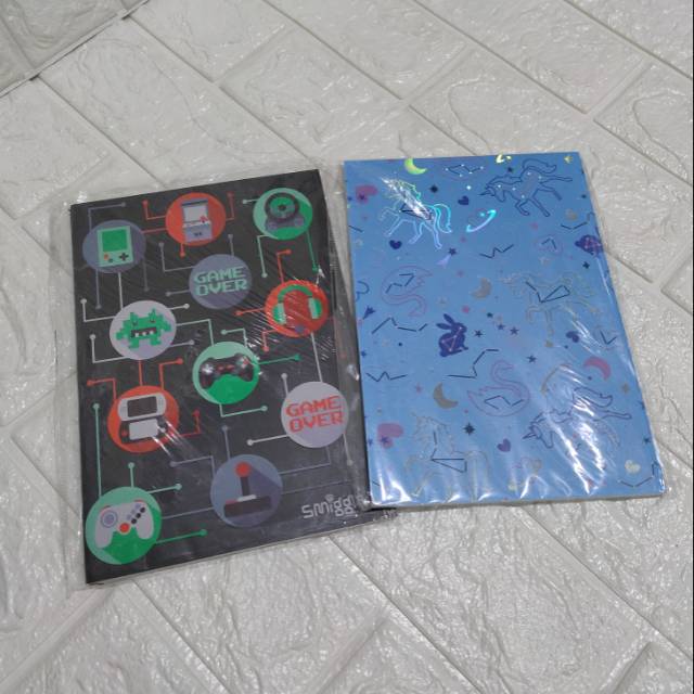 

Buku tulis smiggle