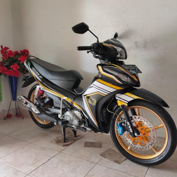 

Sticker Decal Jupiter Z1 Simpel Gold Grade B