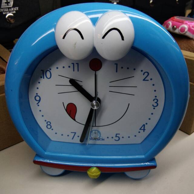 Jam beker / weker alarm unik doraemon