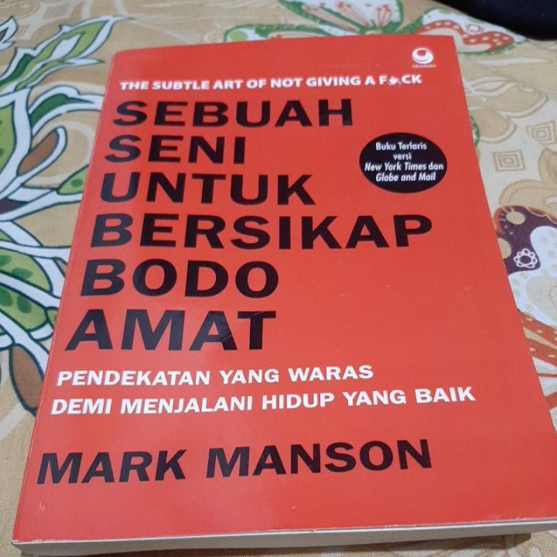 

(preloved) Buku Sebuah Seni Untuk Bersikap Bodo Amat By Mark Manson