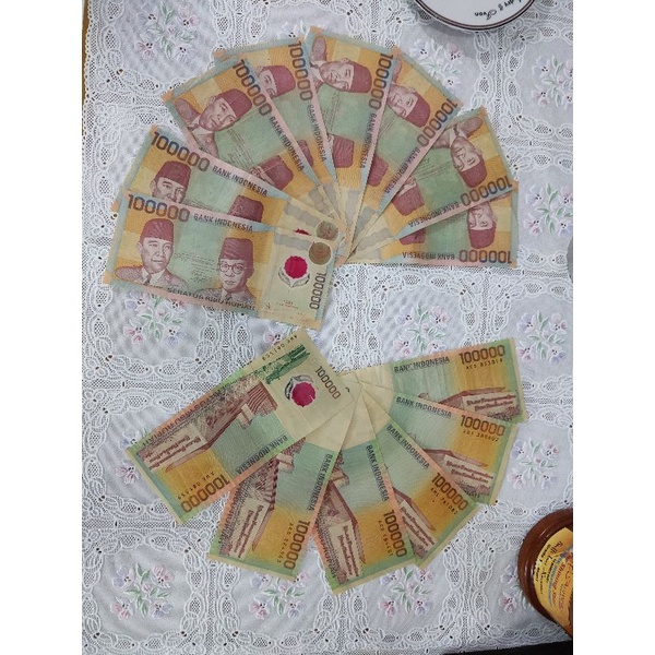 Uang Kuno 100 Ribu Polymer Soekarno Hatta