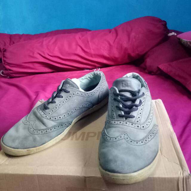 preloved Sepatu Wingtip leather DC casual
