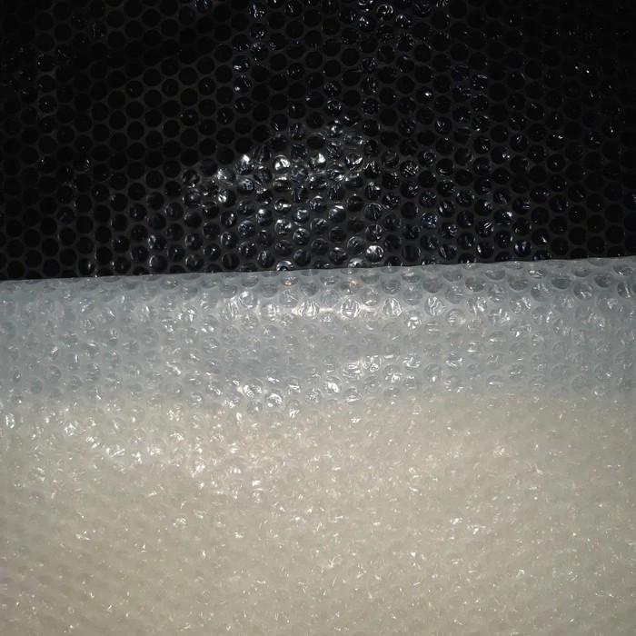 

bubble wrap untuk tambahan packaging barang supaya tidak penyok