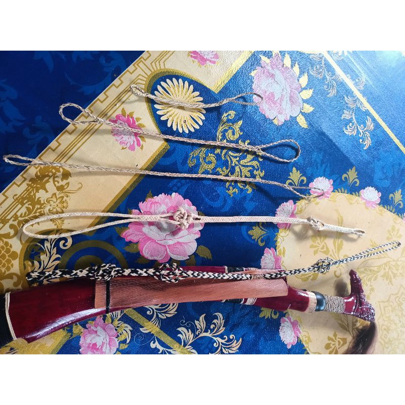 Tali Mandau Tali belawit Tali kawit Tali belawit/belawit Tali kawit Tali mandau kawit Mandau Kaliman