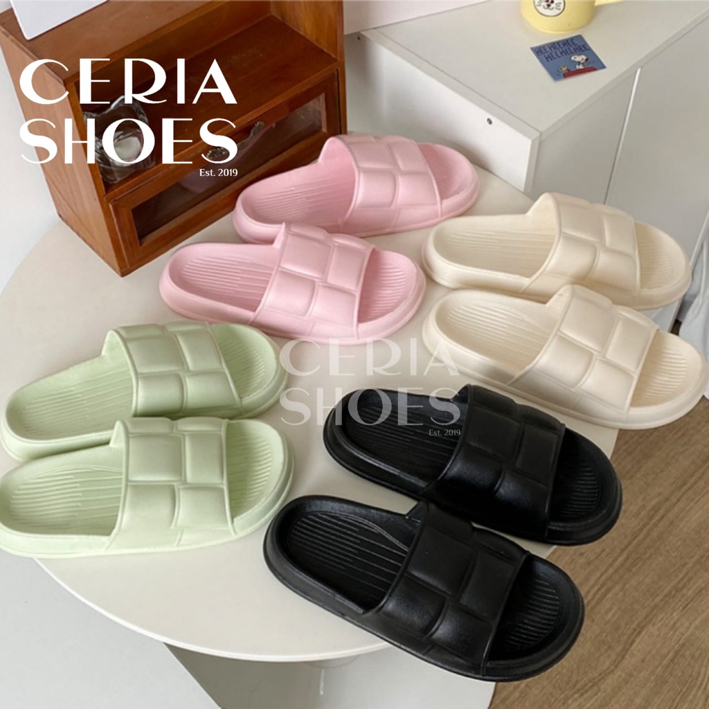 CERIA PVC Sandal Slop Wanita Jelly Korean Import Bahan Rubber Super Soft Ringan Non-slip Sole Square Pattern