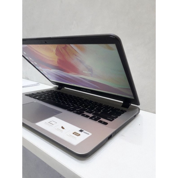 Laptop bekas Asus A407U core i3-7020 Ram 4gb hdd 1Tb