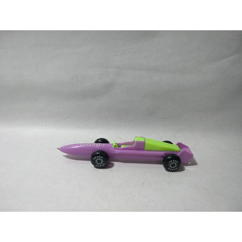 

Bolpen Bolpoint Pulpen Pena Balap Mobil Racing Race Car Formula 1 F1 Brunei Darussalam Bandar Sri Seri Begawan Pen Unique Creative Exclusive Special Fun Funny Gift Kado Lucu Unik Limited Spesial Eksklusif Merchandise Souvenir Souvenirs Suvenir Toys