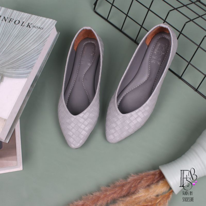 Fsb - ALISHA Sepatu Flat Shoes Wanita