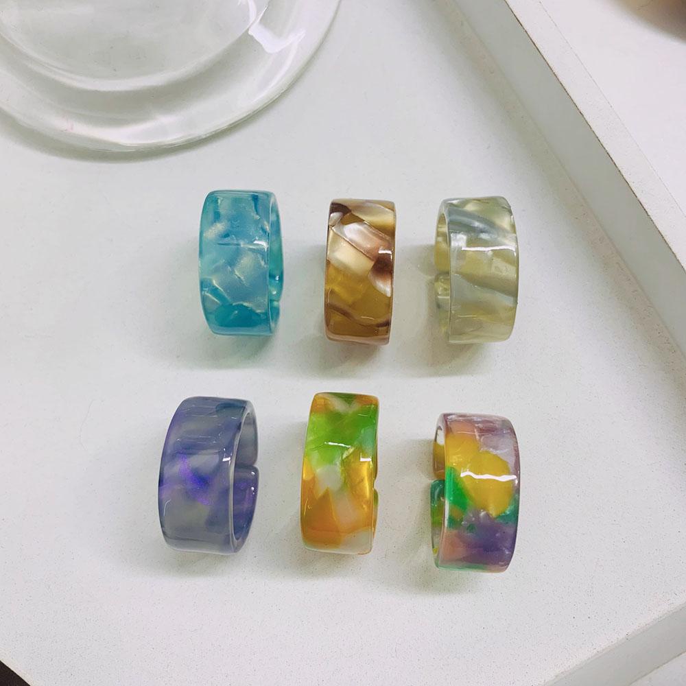 Cincin Model Terbuka Bahan Resin Gaya Retro Untuk Wanita