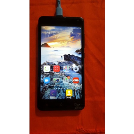 ADVAN V5C LITE BEKAS/MINUS