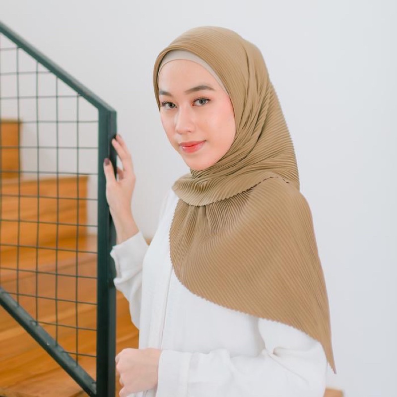 HIJAB PLISKET SQUARE / PLISKET SEGIEMPAT / HIJAB PLISKET SEGIEMPAT VOAL-Cookies