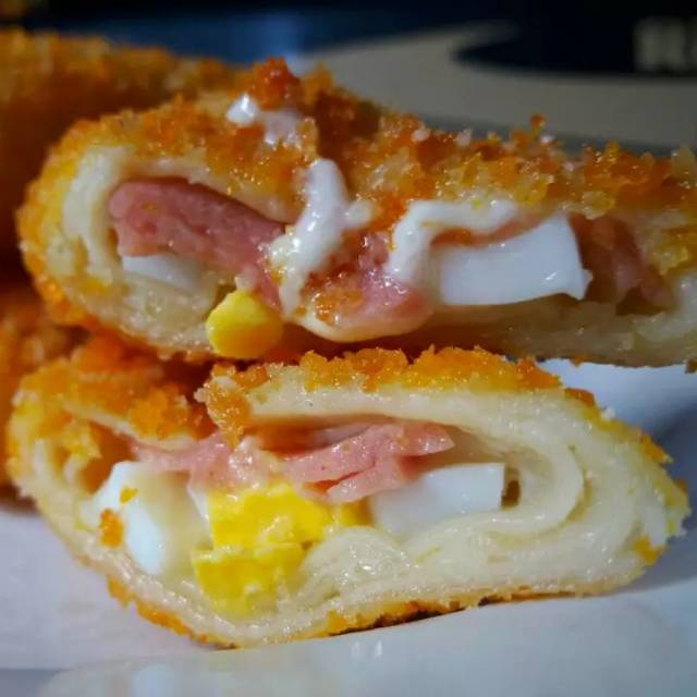 risoles mayo risol ayam rogut isi 10 pcs Frozen - Makaroni Schotel - Pie Buah no MSG