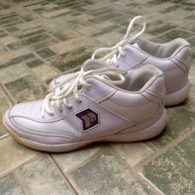 precise cheerleading shoes