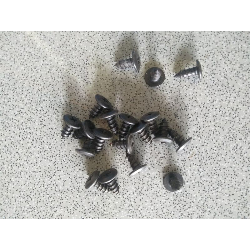 Baut Helm Ulir Lancip universal Ulir kasar