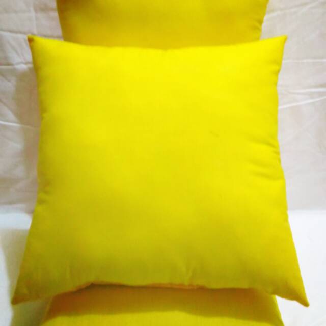 BANTAL SOFA ISI WARNA 40X40CM