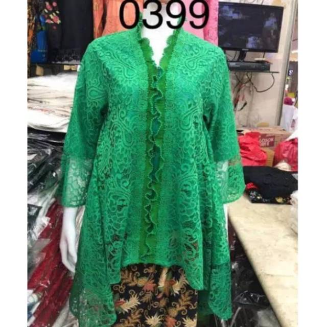 0399 kebaya  alexuez wakawaka hijau full brukat/kebaya wakawaka hijau