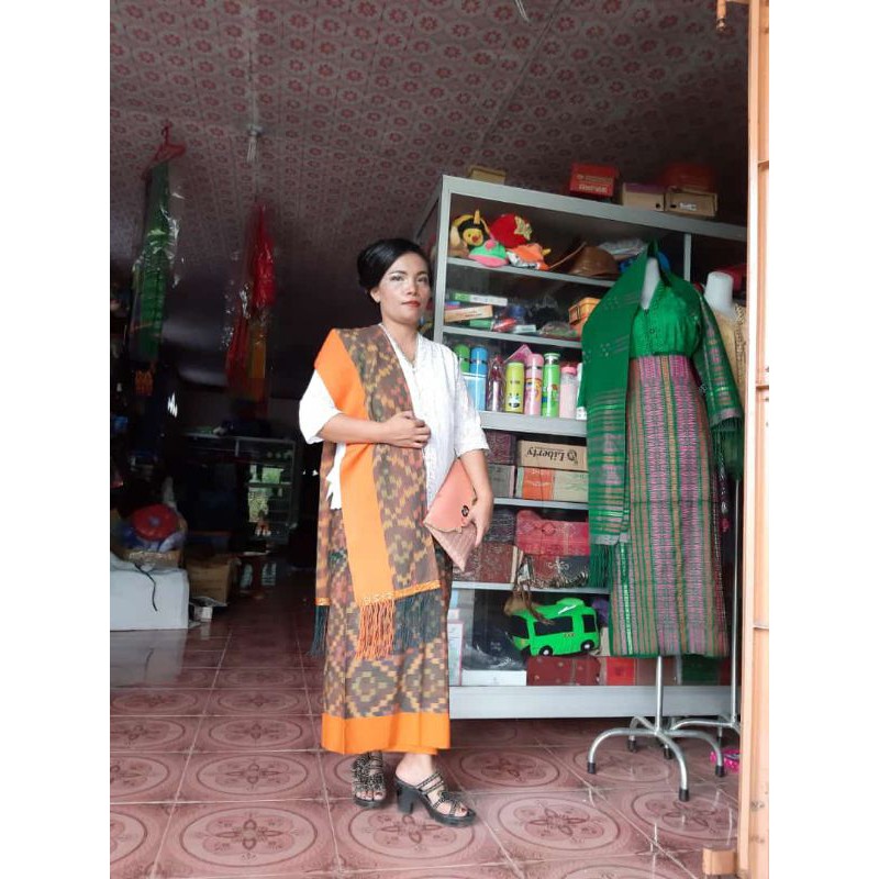 SONGKET MAULANA SARUNG SELENDANG BUSANA PAKAIAN ADAT TOBA SONGKET MAULANA MERAH MANDAR TENUN TANGAN 