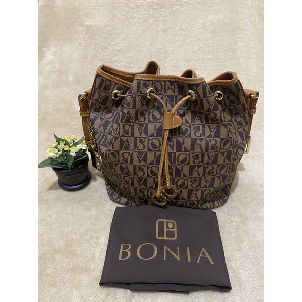 Preloved bonia serut size M goodcond