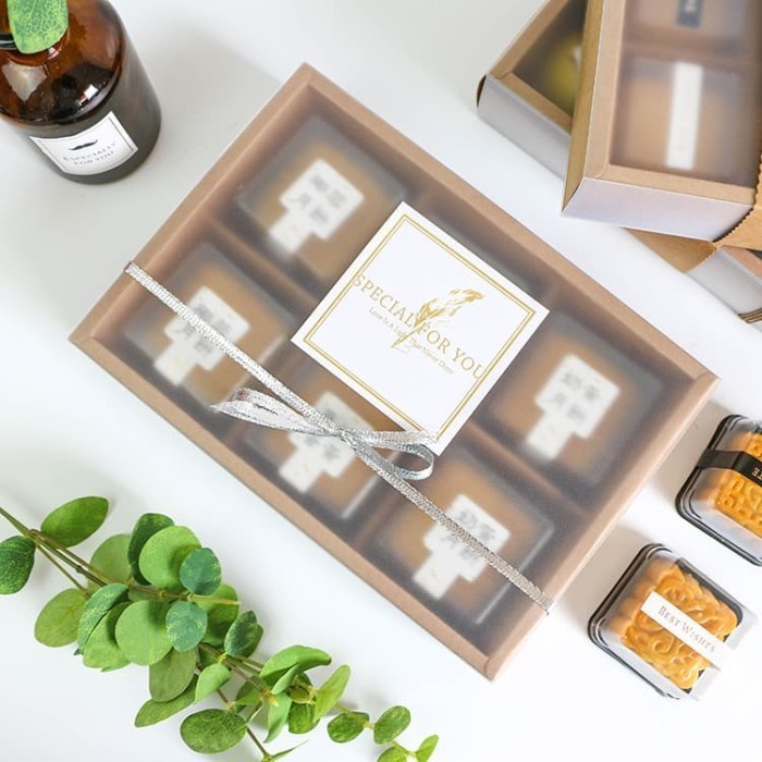 

Box Skat 6 Mika Elegan Hampers Box Natal Lebaran Vintage Brown 099