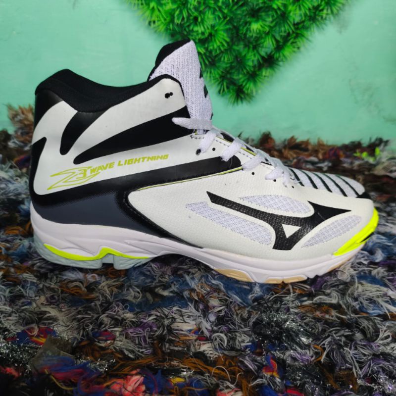 Sepatu Mizuno wave lightning 3 Sepatu Volly WLZ3 Sepatu Olahraga terbaru