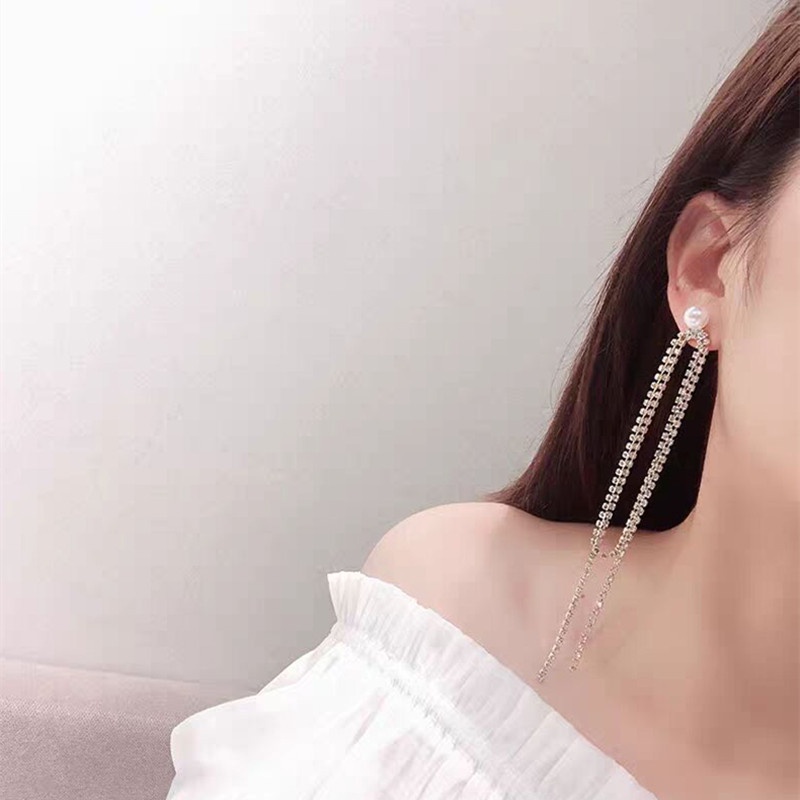 Gaya Korea baru 2020 Mutiara Rhinestone panjang rumbai anting-anting anting-anting elegan sederhana