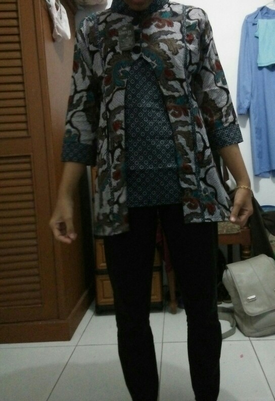 Blus Davina Daun Lawasan Baju Batik Atasan Wanita