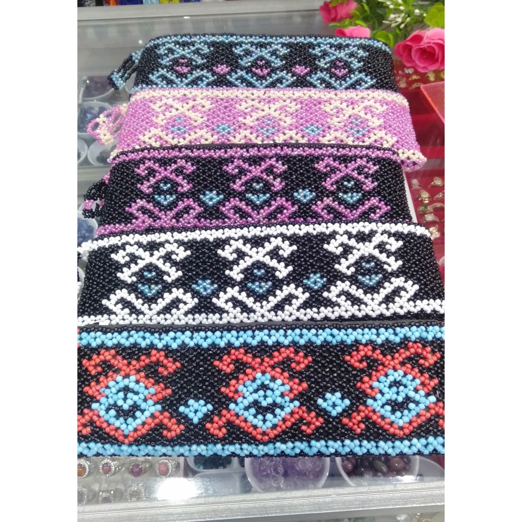 

Tempat Pensil Bolpen Manik