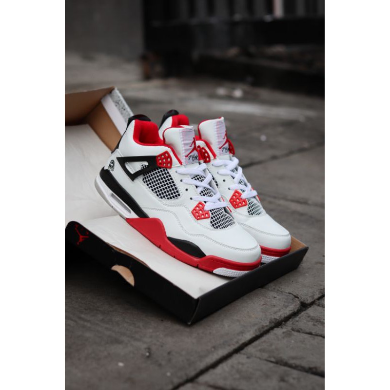 JORDAN 4 RETRO FIRE RED