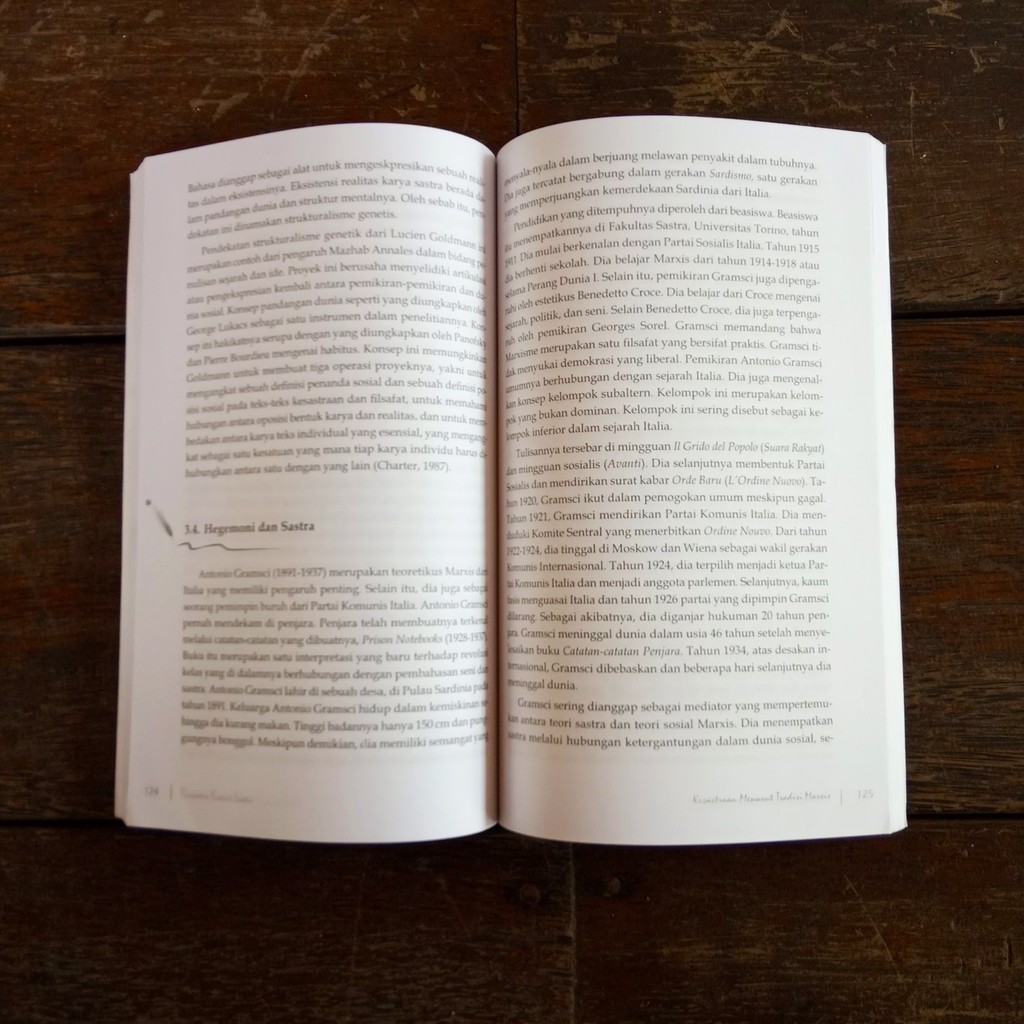 

Terlaris ✨ - Pengantar Kajian Sastra3.1.23