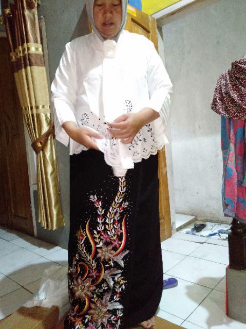 Rok Lilit Bordir Motif Setangkai Premium Quality / Setelan Kebaya / Setelan Brukat