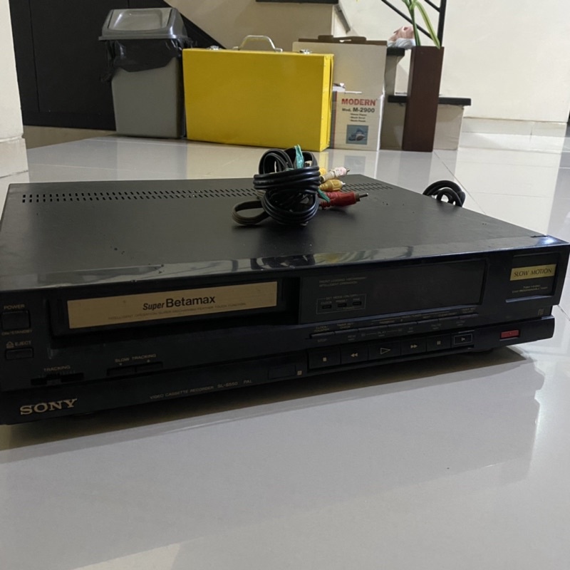 SONY betamax SL-S550 Video Cassette Recorder Made in Japan BEKAS