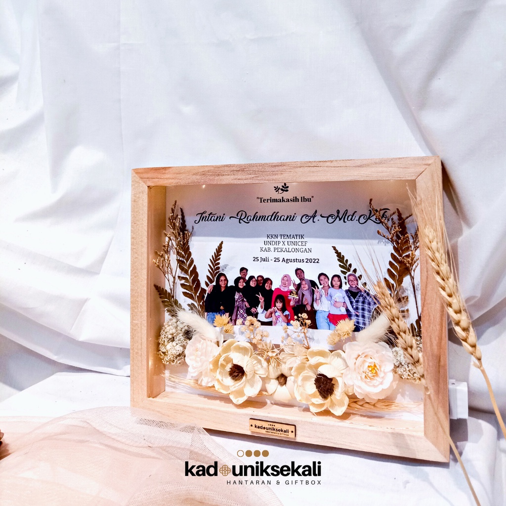 Kado Ulang Tahun / Kado Anniversary / Kado Wisuda / Foto Gift / gift box