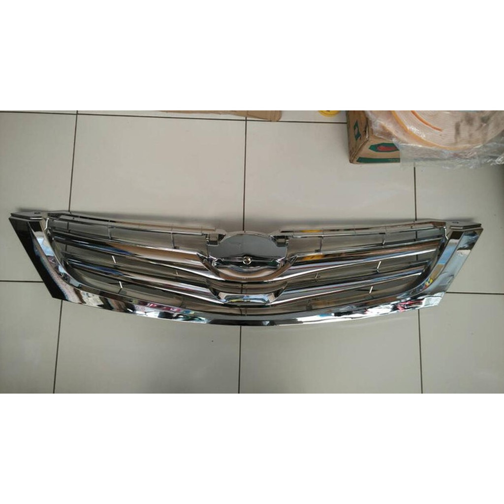 *Otomotif* Grill Innova Full Chrome 2005-2010