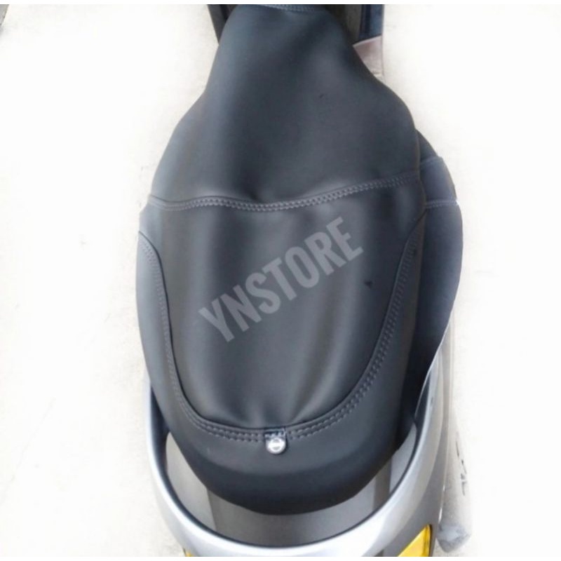 sarung kulit jok Scoopy MBtech original