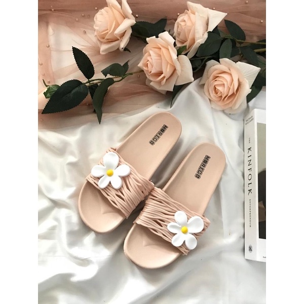 Sandal Slop Tebal Akar Bunga Melati Import Morego 2088-15-Cream