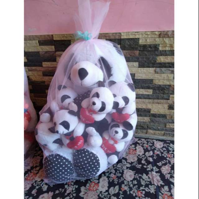 Boneka beranak panda