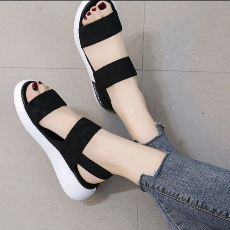 Sandal gunung wanita import/sandal wanita terbaru