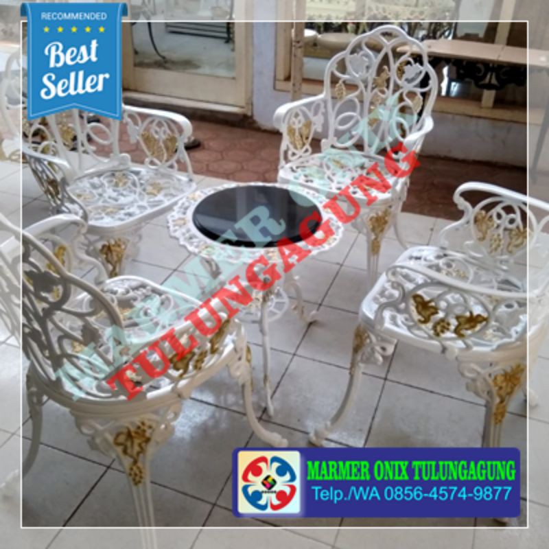 Kursi taman besi khas Tulungagung free ongkir Surabaya