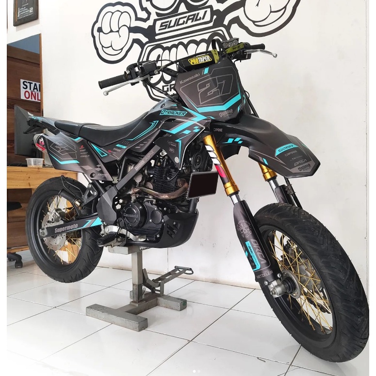 DECAL DTRACKER SUPERMOTO HITAM DOFF DESAIN CUSTOM
